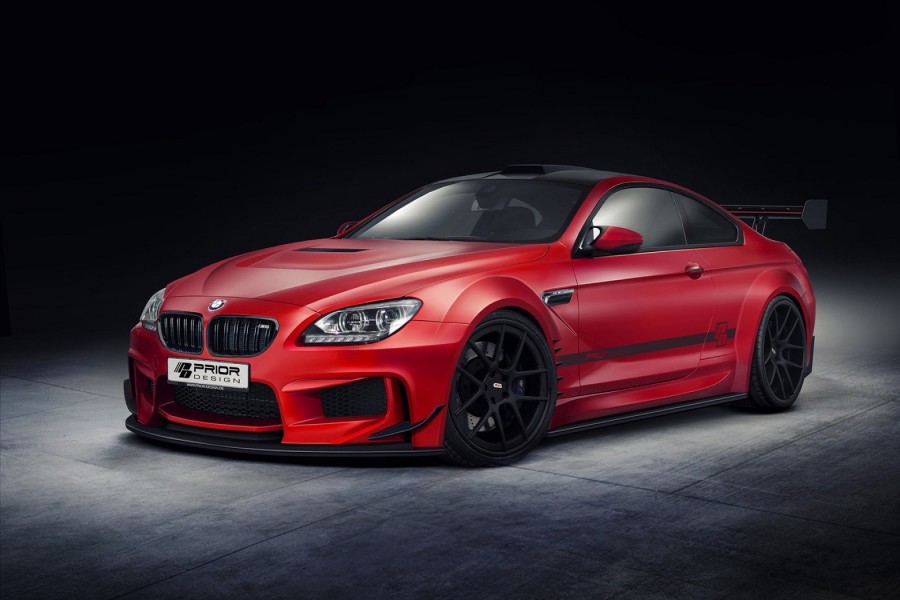 BMW M6 de color rojo