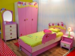 Hermoso dormitorio de una niña