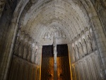 Puerta principal de la Catedral de Santa María de Toledo (España)
